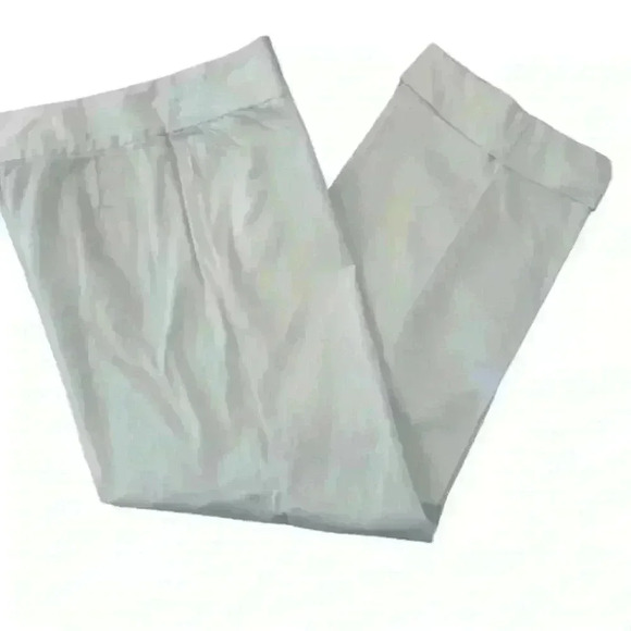 STYLE CO. WHITE LIGHT WEIGHT CAPRI PANT WITH CUFF SIZE 6P - Picture 2 of 8
